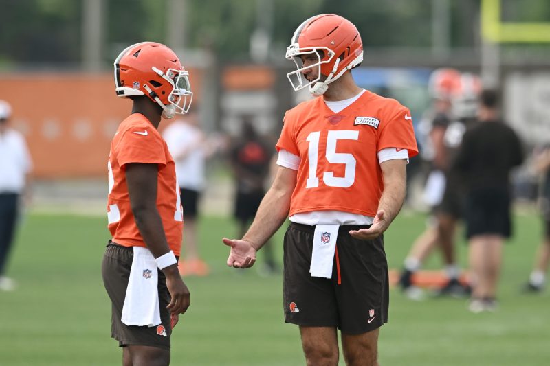 Shedeur Sanders says traded Joe Flacco ‘helped me a lot’